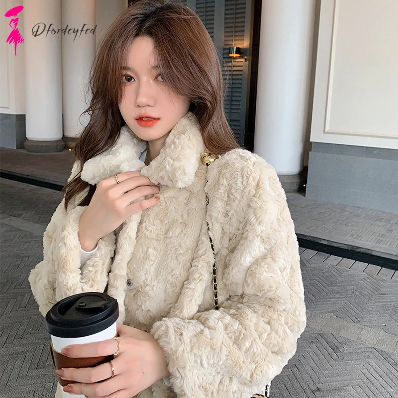 

Осенне-зимнее меховое пальто для женщин 2021 лацканы из овечьей шерсти теплая мягкая меховая куртка на молнии пальто корейское свободное Нор...