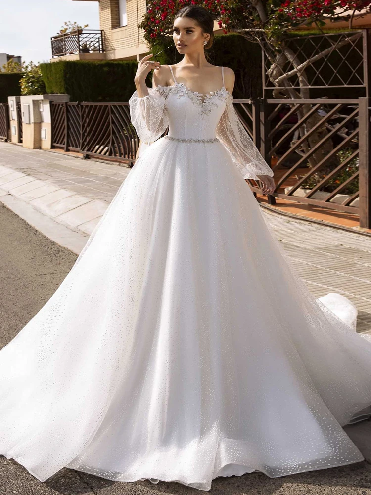 

Booma Long Sleeve Lace Wedding Dress 2019 Sparkly Shiny Tulle Bride Gowns Boho Princess Vestido De Novia Open Back Long Train