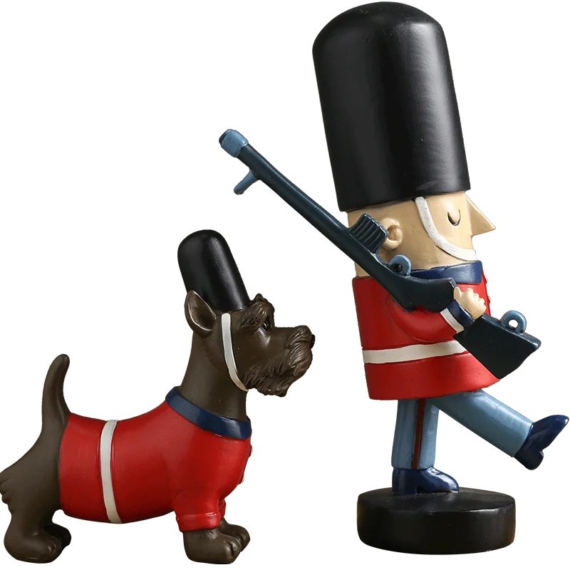 

Creative Nutcracker Puppet English Guard And Dog Resin Miniature Figurines Hand-carved Party Decoration Home Gift Mini Figurines