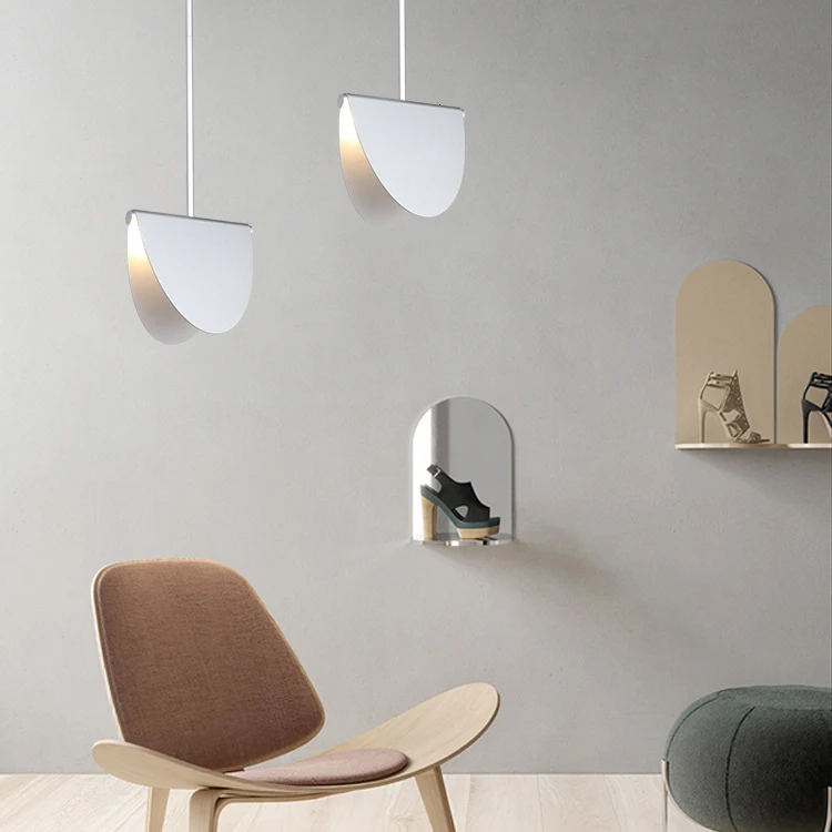 Подвесной светильник современный простой дизайн черный серебристый железный