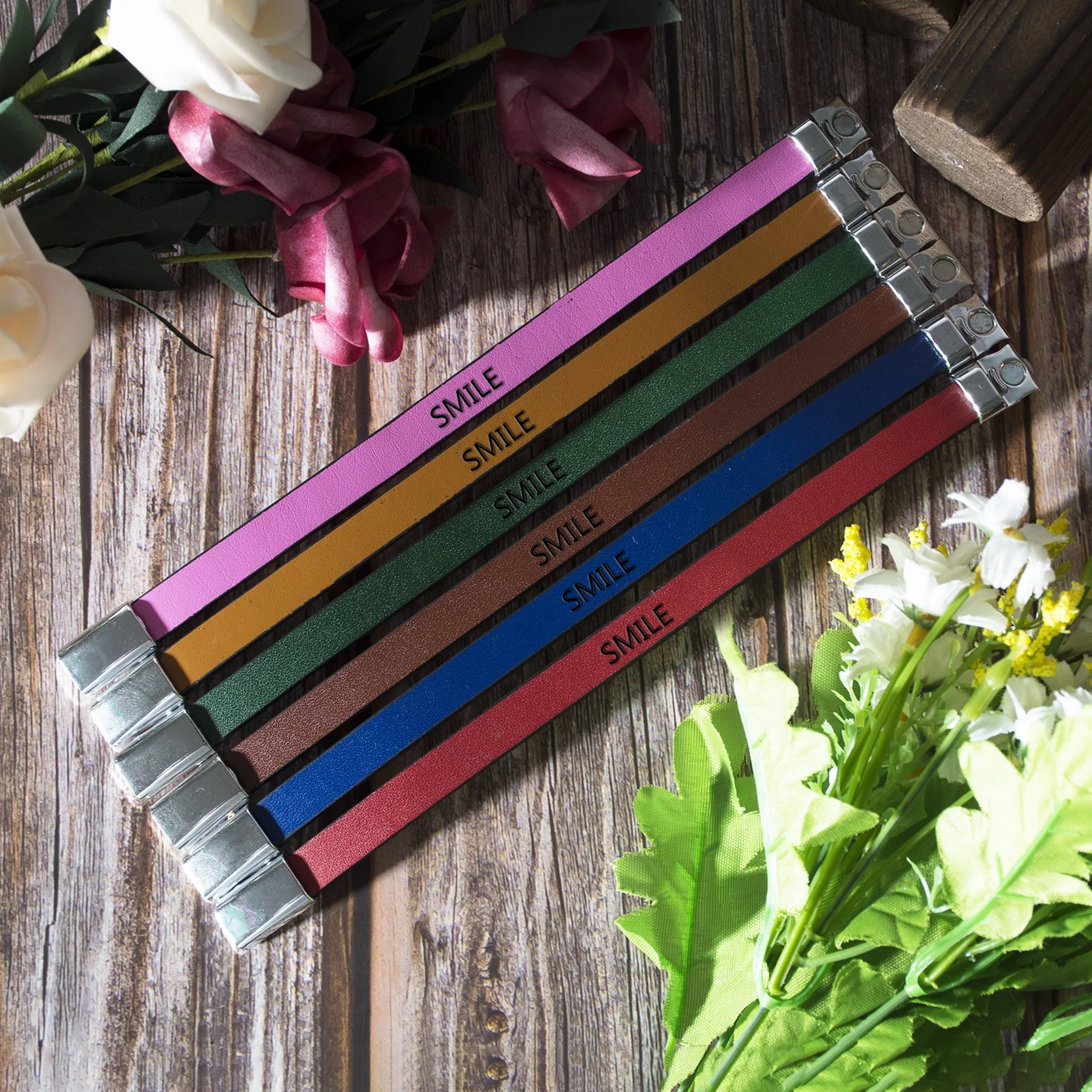 Улыбка кожаный браслет сообщение манжеты браслеты для женщин мужчин кнопка