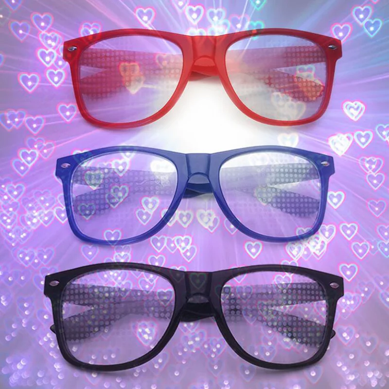 

1PC Love Heart Shaped Effects Glasses Watch The Lights Change To Heart Shape At Night Diffraction Glasses Women Fashion Sunglass
