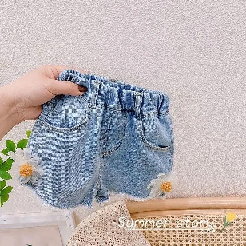 

Джинсовые шорты для девочек, верхняя одежда, новинка 2022, летние тонкие универсальные шорты в иностранном стиле для малышей, P6170