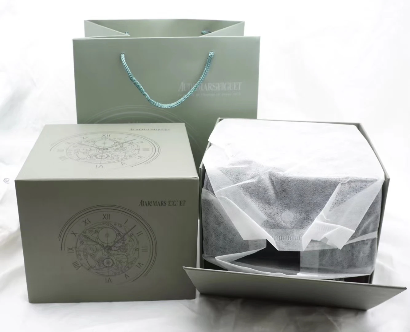 

Original high-end watch box --001