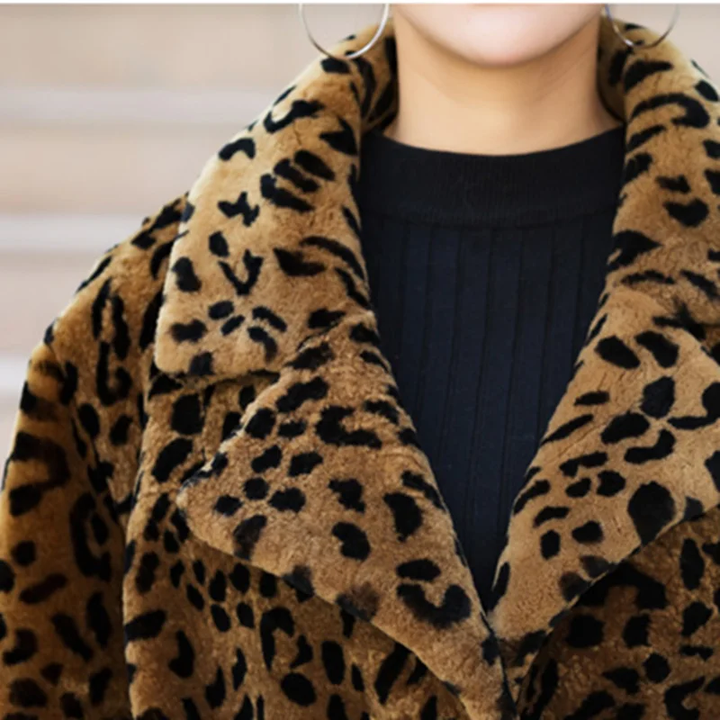 

Shearling Woman Real Sheep Fur Coat Women 2021 Luxury Leopard Printed Sheepskin Shearling Jacket with Belt Natural Fur Outwear