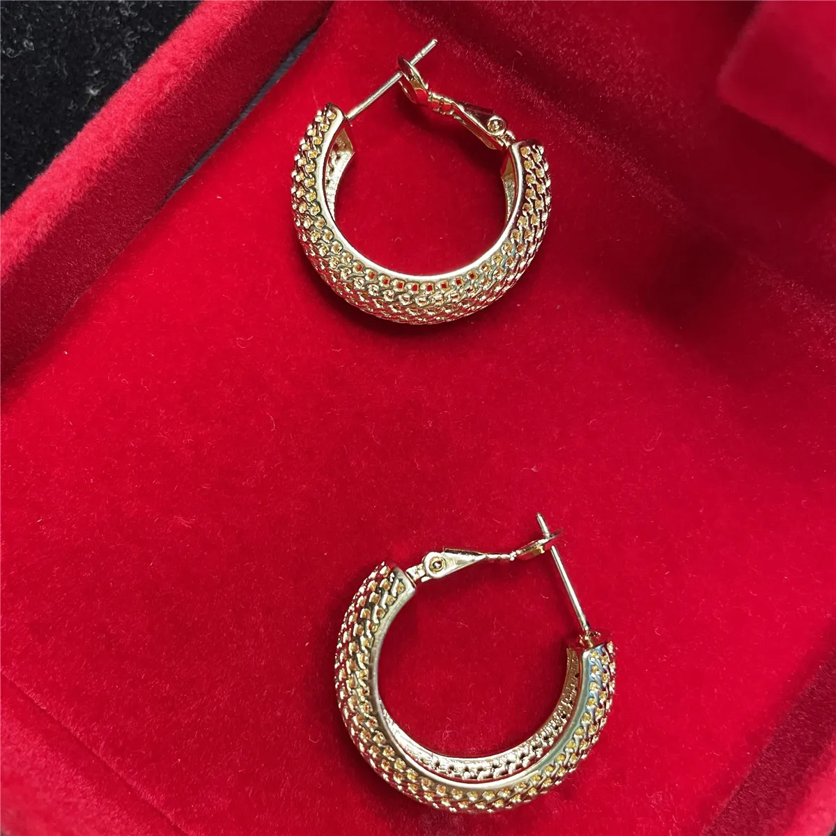 

Прямые продажи с завода, темпераментные универсальные полые серьги-кольца, Модные индивидуальные простые серьги