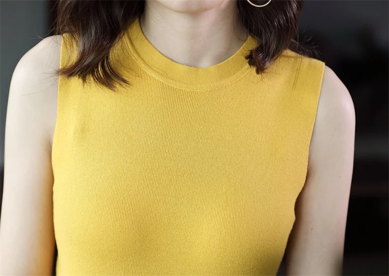 

Однотонный жилет OHCLOTHING XH 15 74006 с круглым воротником