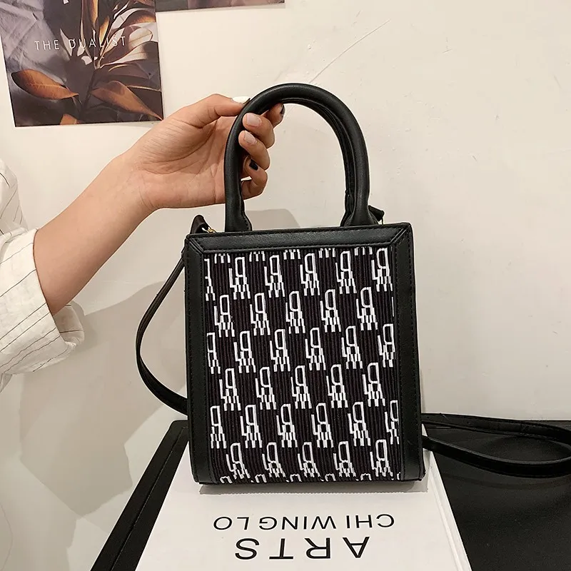 

Large Capacity Women Shoulder Bags Designer Brand Handbags Luxury Leather Crossbody Bag Casual Tote Simply Buckets Bag Purse