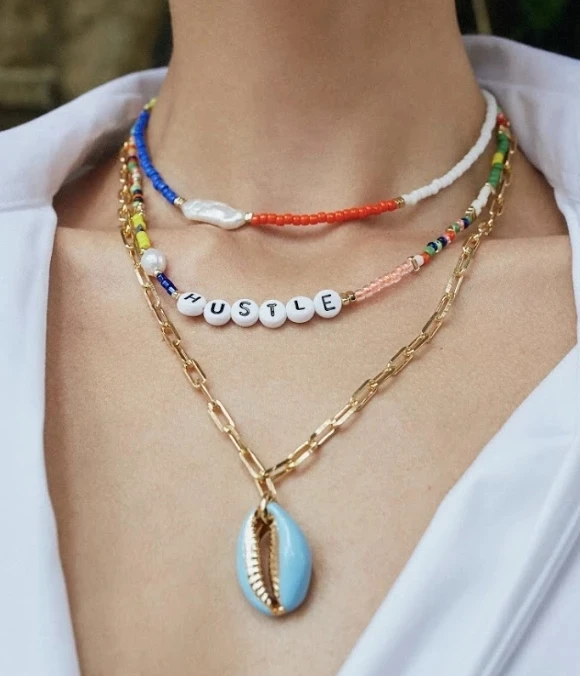 Boho богемные Индивидуальные персонализированные DIY буквы начальные бусы с алфавитом ожерелье для женщин натуральный пресноводный жемчуг ожерелье ювелирные изделия