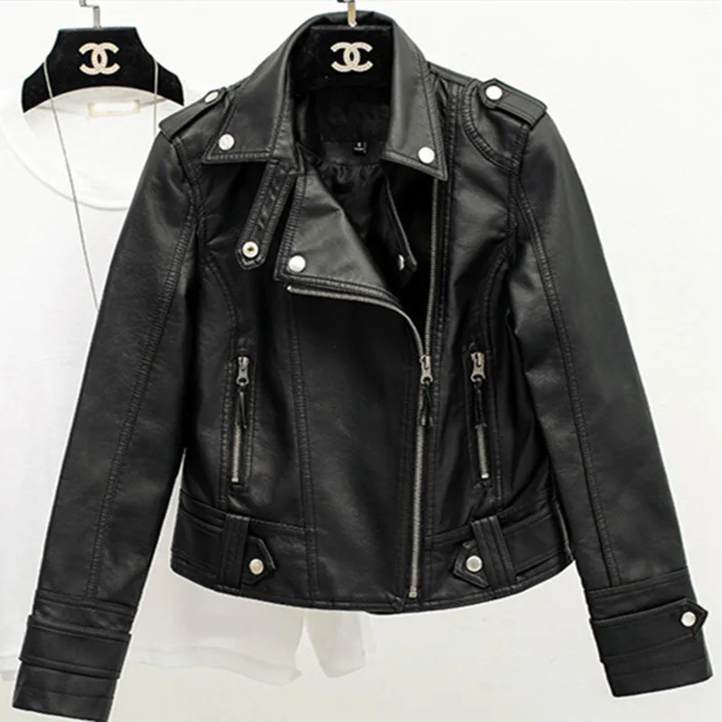Женское короткое пальто из искусственной кожи облегающее байкерское с лацканами