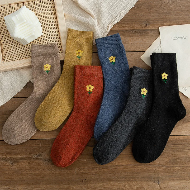 

Autumn and Winter Japanese Embroidery Flowe Woman Socks Kawaii and Funny Retro Keep Warm Wool Socks Women for Ladies 120302