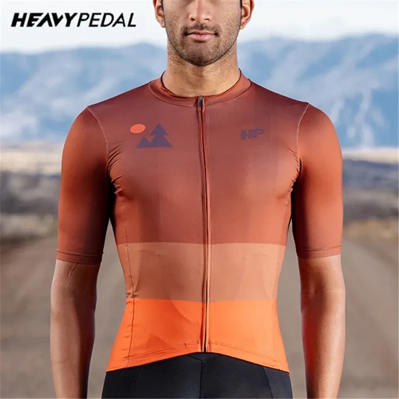 

NEW Lightweight Pro Summer Short Sleeve Cycling Jersey Standard Top Quality Bicycle Racing Jersey Gradient Stripe Cycling Gear