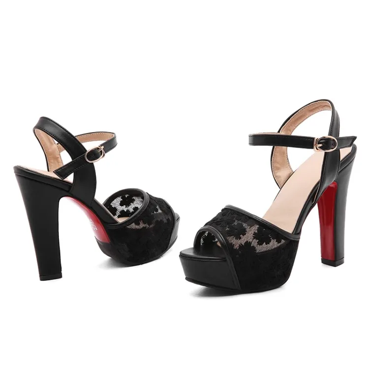 

Women's Shoes