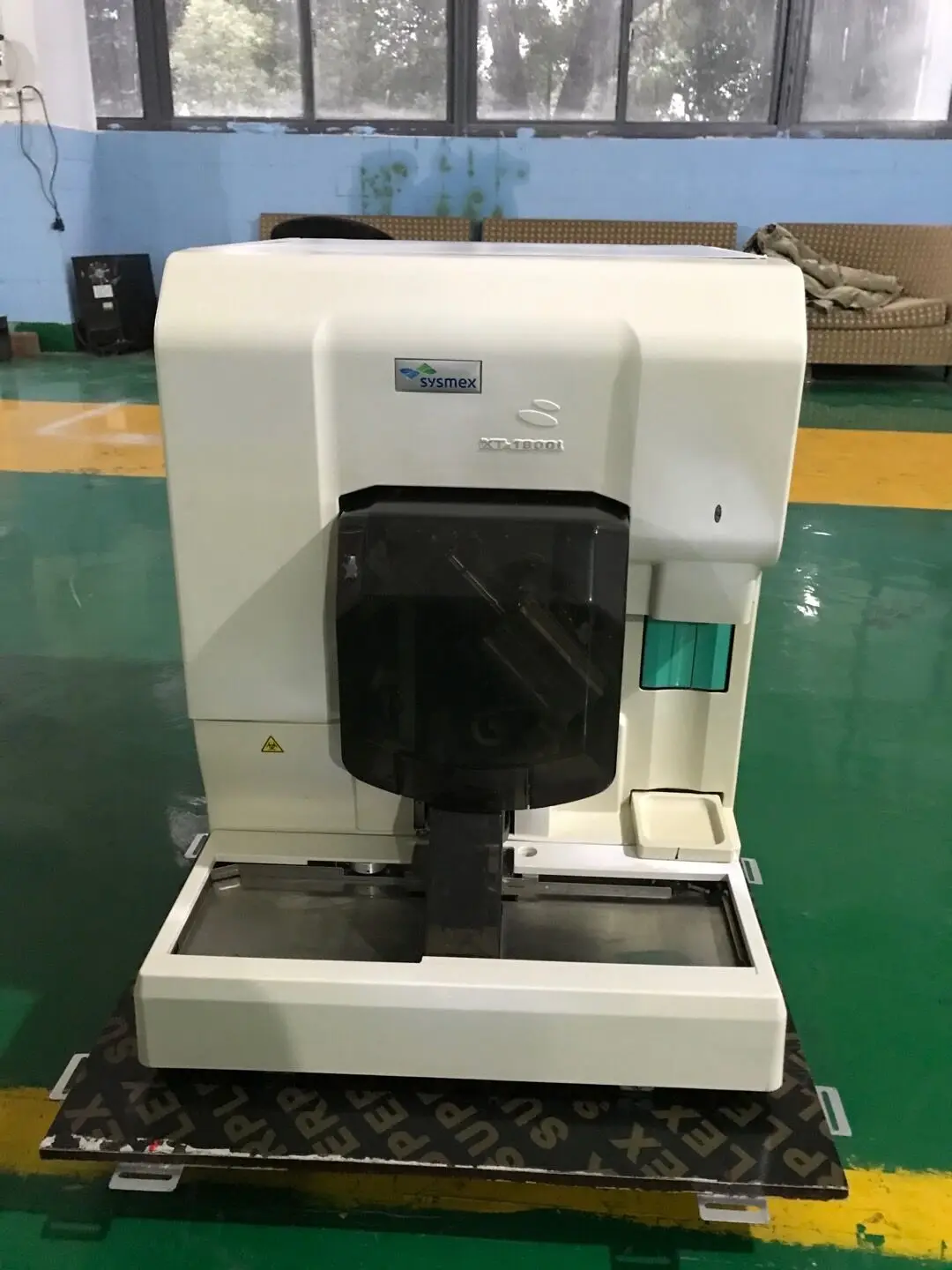 Восстановленный инструмент SYSMEX XT-1800i XT1800i |
