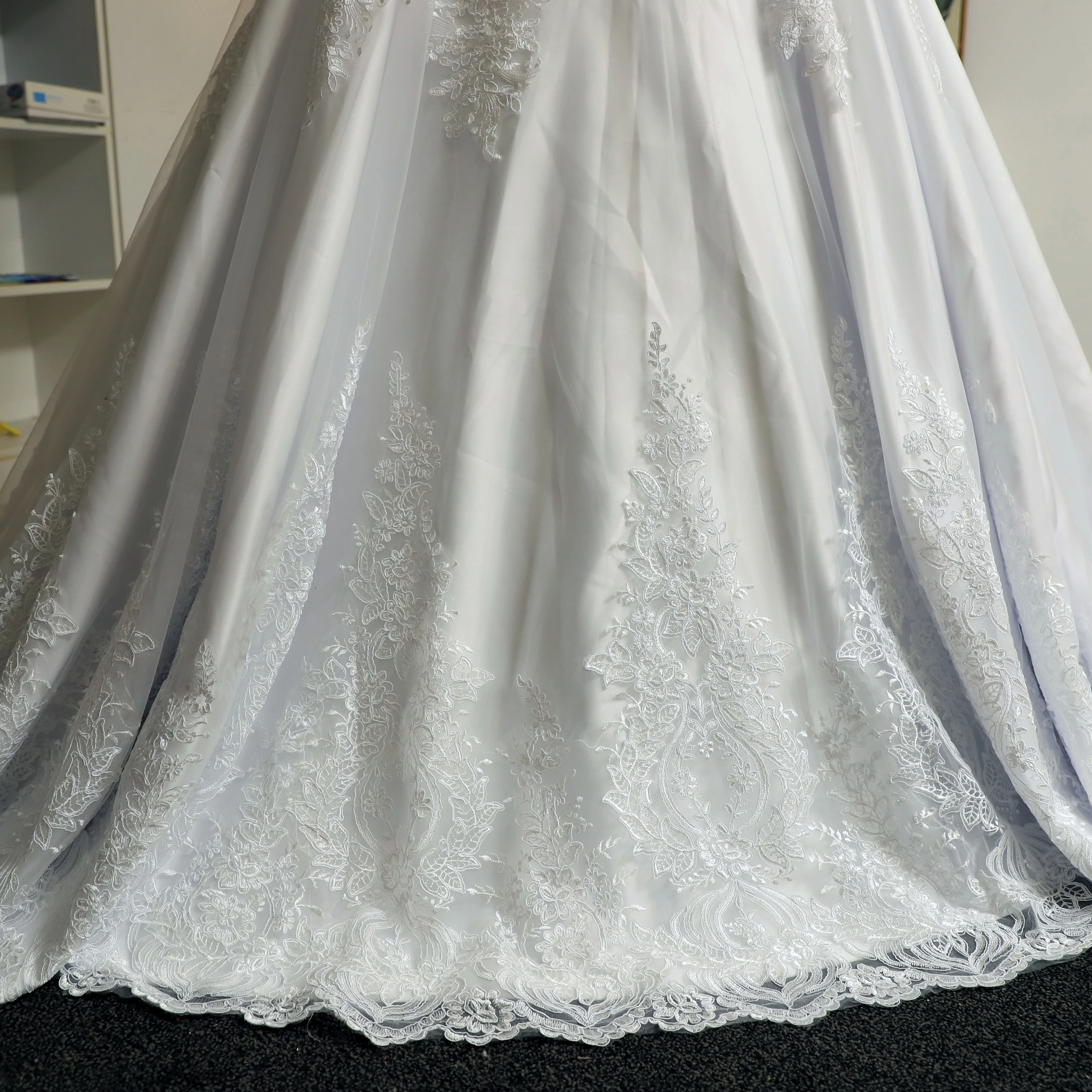 Бальное платье Свадебные платья с длинным рукавом 2021 драгоценным вырезом