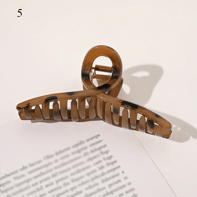 

New Leopard Acrylic Hair Clip Claw Clip Elegant Hair Clips for Women Hair Claw Hairpin Girl Claw Clip Hairclip Hair Accessories