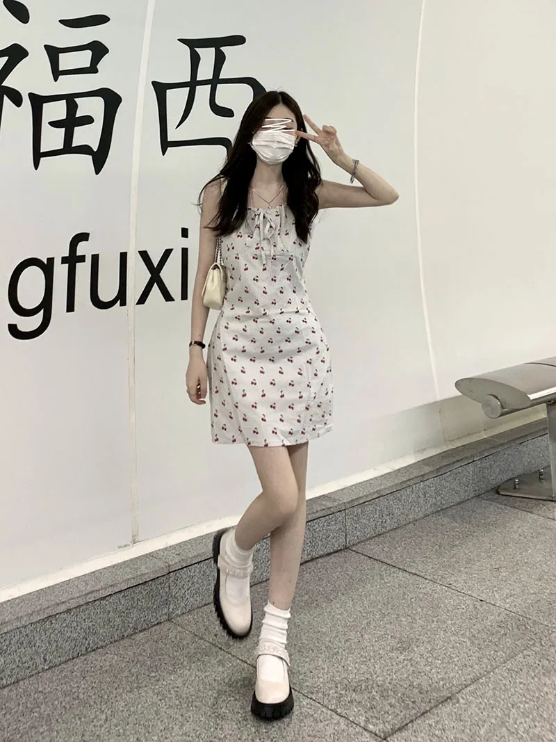 

Little cherry French waist strap dress women