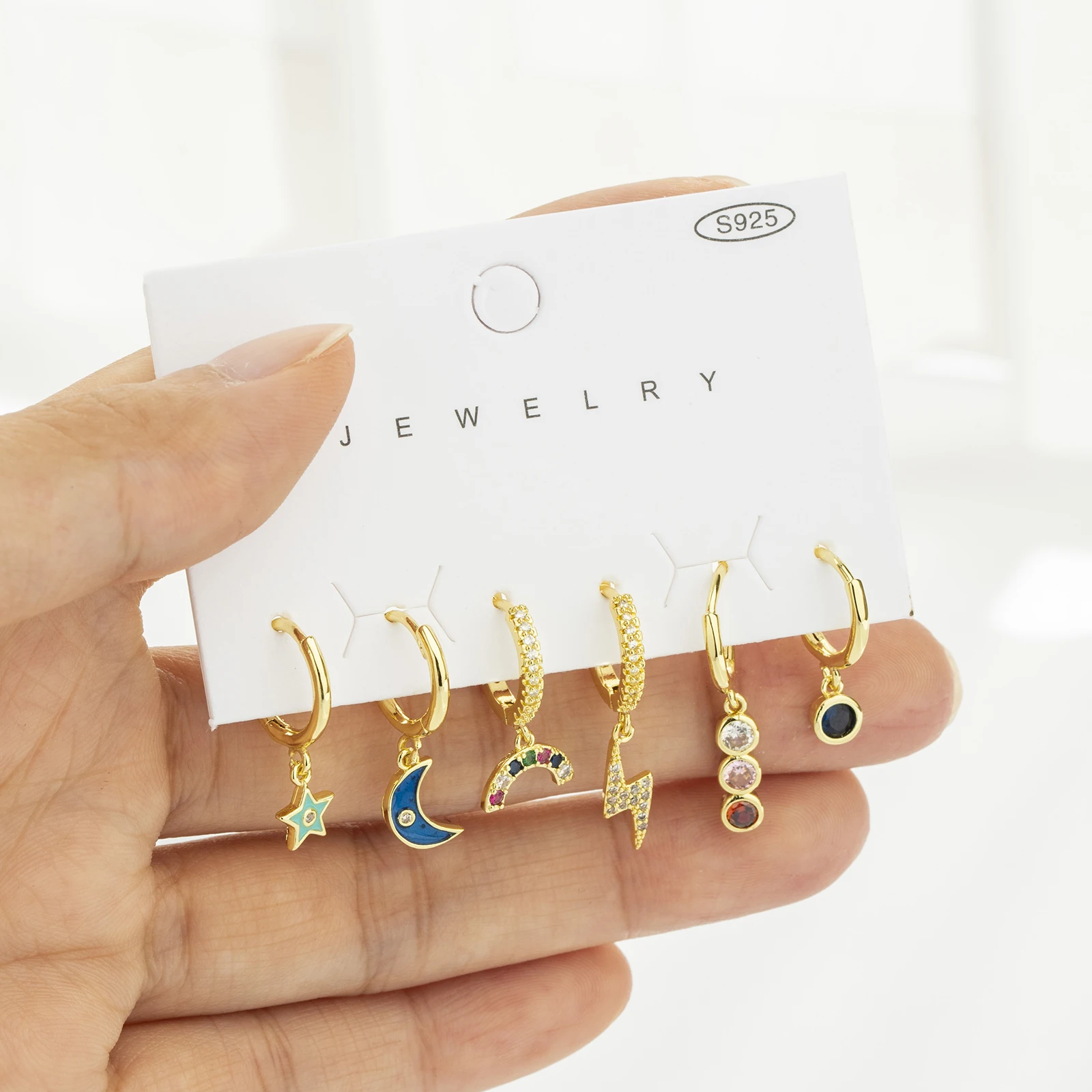 

SIPENGJEL 6 Pcs Set Fashion Multicolor Mixed Style Pendant Earrings Set Colorful Star Moon Hugging Earrings For Women Jewelry