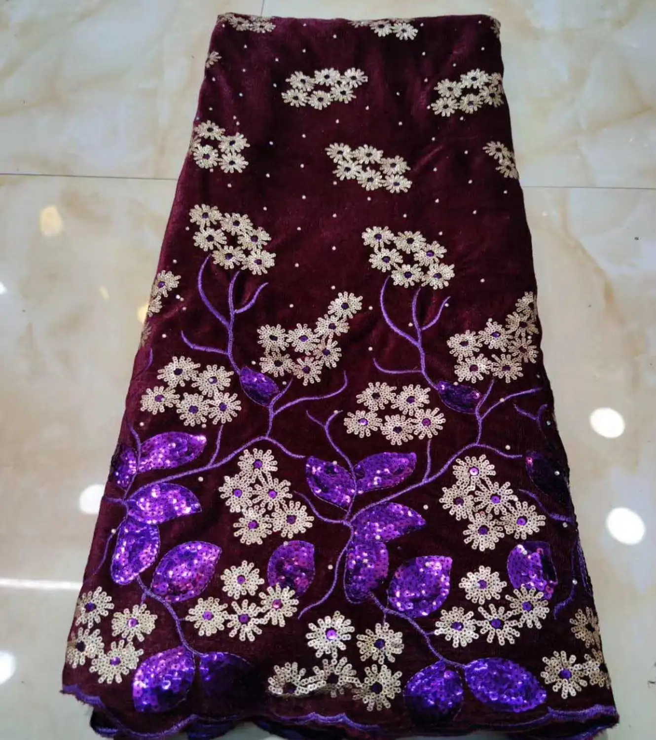 

Gorgeous Velvet Lace Fabric With Sequins Nigerian French Lace Fabrics 2020 High Quality African Sequined Lace For Wedding Dress