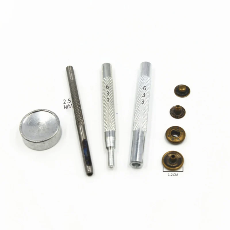 50 комплектов в упаковке. Кнопка заклепки металлические пряжки комбинации. Одежда