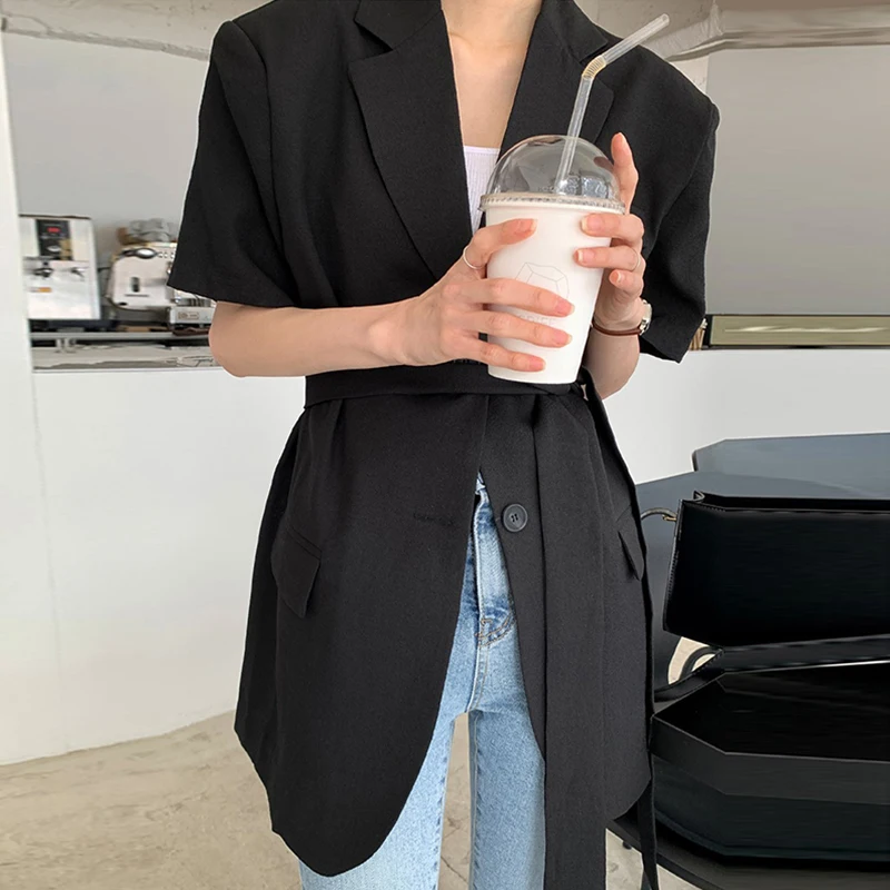 

Women Jackets 2021 Summer Korean Ladies Minimalist Temperament Lapel Two-Button Lace-Up Waist Short-Sleeved