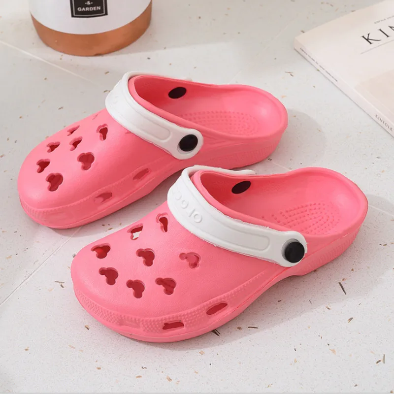

Women Sandals Summer New Men's Sandals EVA Garden Hole Shoes Breathable and Comfortable High Quality Beach Shoes Unisex Ladies