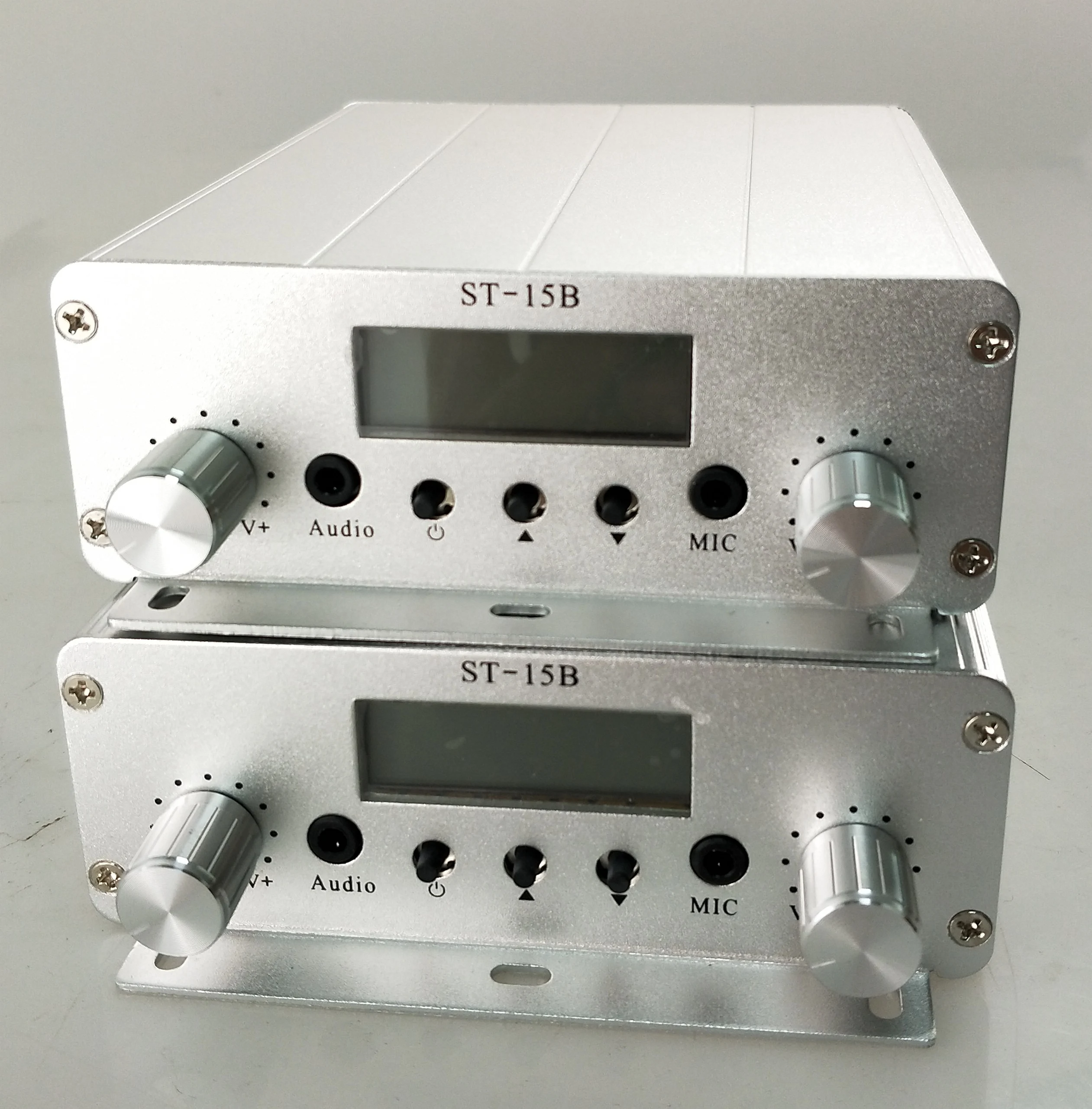 Купите один получить стерео радиочастотный FM-передатчик радиовещательная