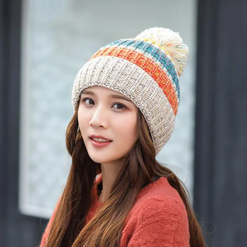 Новая зимняя Женская Шапка Лыжная женская шапка Радужная разноцветная шерстяная вязаная шапка с помпонами женская теплая шапка Skullies Beanies