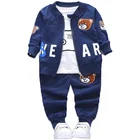 Сезон весна-осень; Комплект одежды для маленьких мальчиков для маленьких девочек футболка + пальто + штаны, 3 элемента одежды, костюм для активного отдыха и развлечений с героями мультфильмов хлопчатобумажные повседневные брюки с оборками костюмы От 0 до 4 лет