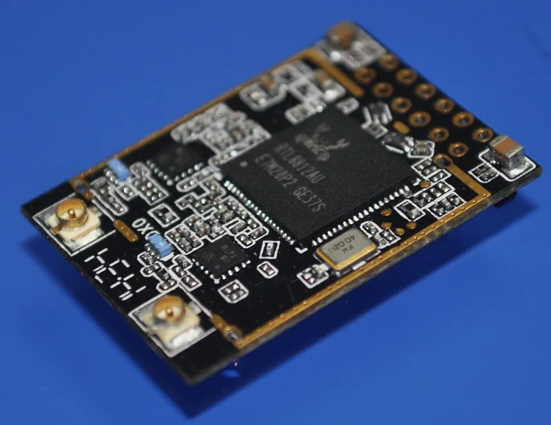 

Realtek RTL8812AU Chip Network Card 2.4G / 5G WiFi Module MIMO Wireless 802.11 AC 1200Mbps Built In Double Antennas For Drone