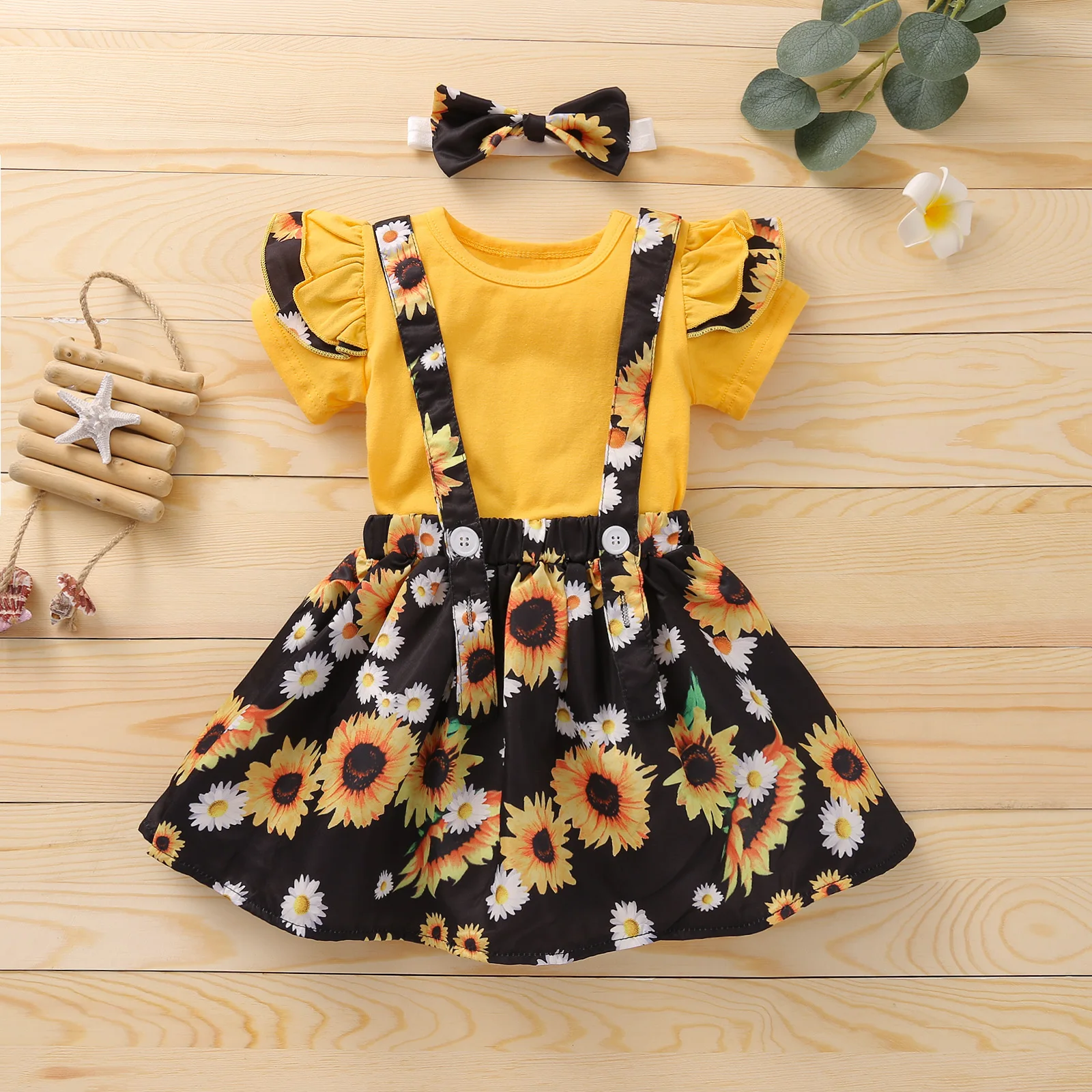 

Girl’s Skirt Three Piece Suit Fresh Solid Color Short Sleeve T-shirt and Sunflower Suspender Skirt With Headband