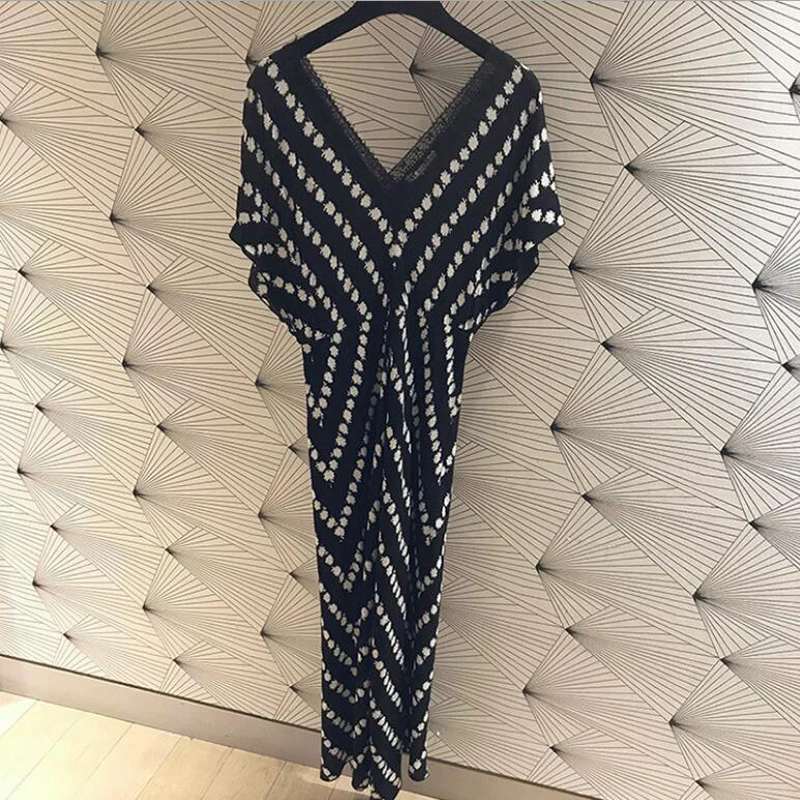 

2021 New Fashion Dress Women Long Elegant V-neck Ladies Black Printed Street Dresses Summer