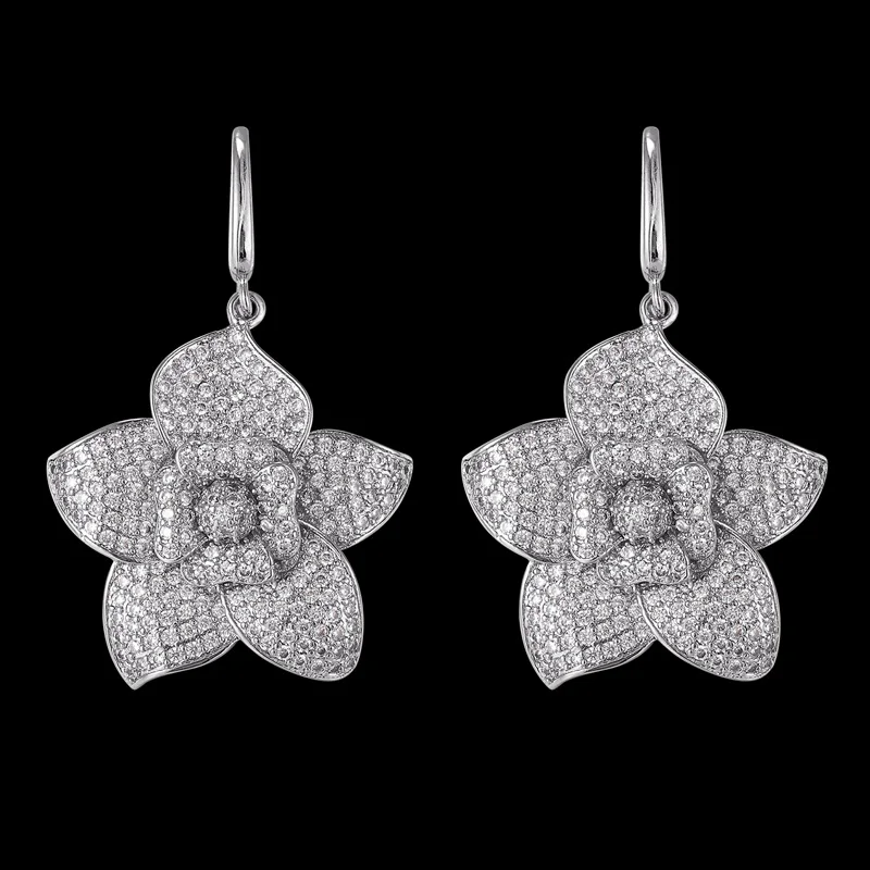 

Женские серьги-гвоздики с фианитами, золотистого цвета