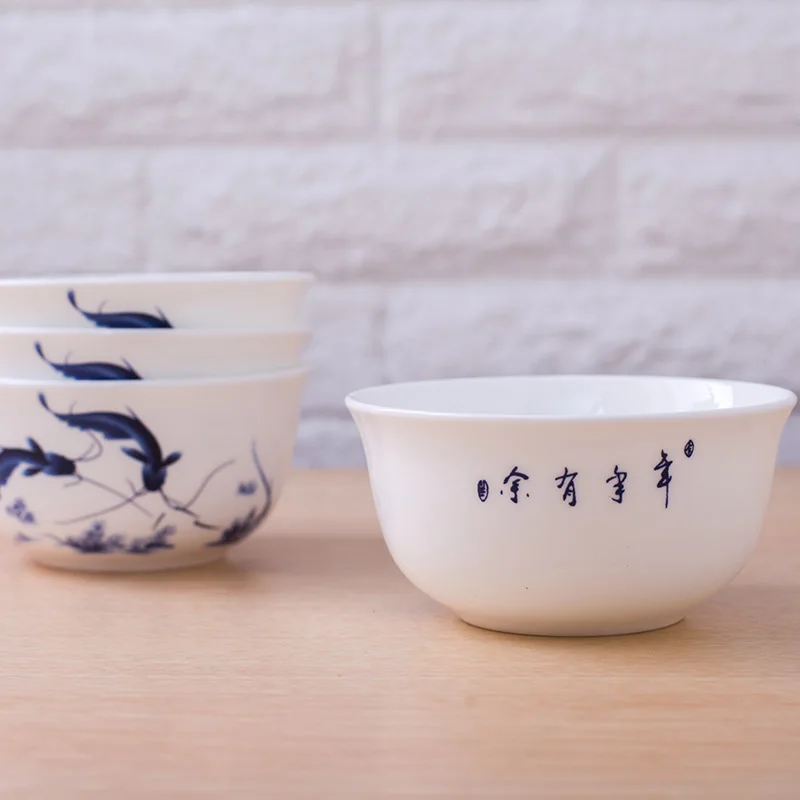 

4.5 inch Creative Fish Pattern Bone china Art Bowl Small Rice Bowls Blue and White Porcelain Ramen Soup Bowl Chinese Tableware