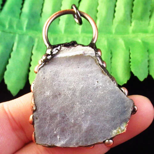 

27.8g Brass Bronze Wrapped Natural Amethyst Freeform Pendant Bead 57x37x10mm SK60062