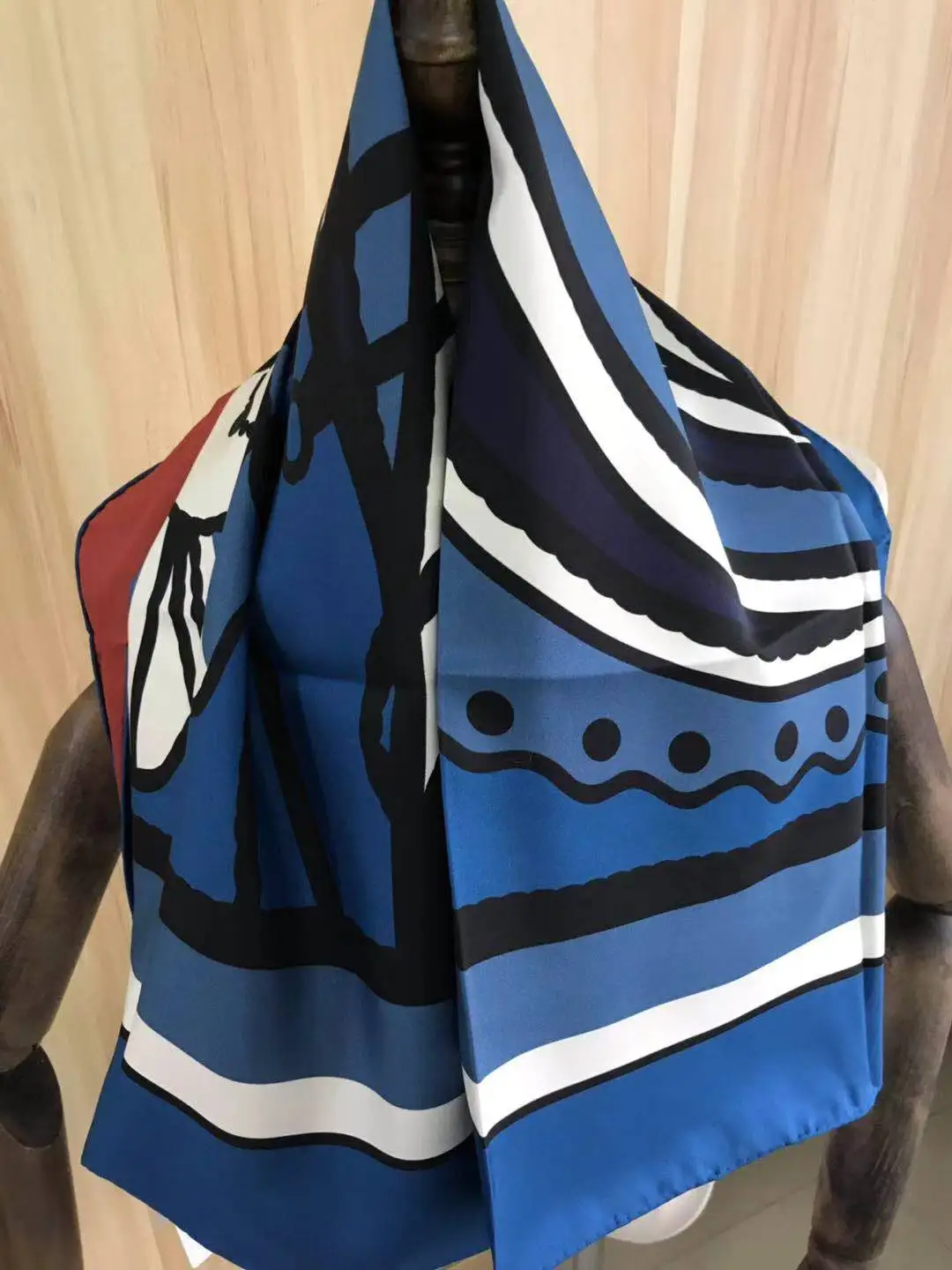 

2021 new arrival fashion elegant brand horse 100% silk scarf 90*90 cm square shawl twill wrap for women lady girl