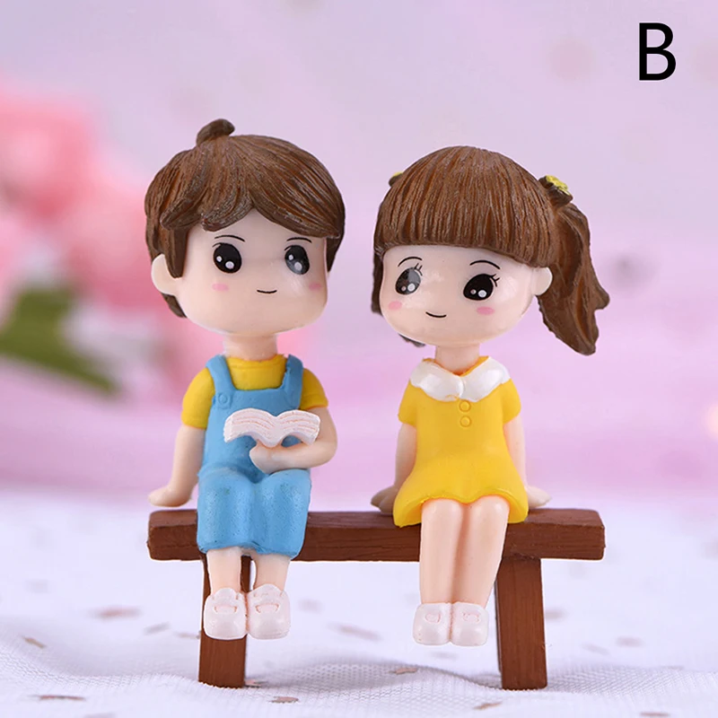 

1/2Pieces Sweety Lovers Couple Chair Figurines Miniatures Fairy Garden Gnome Moss Terrariums Resin Crafts Home Decoration