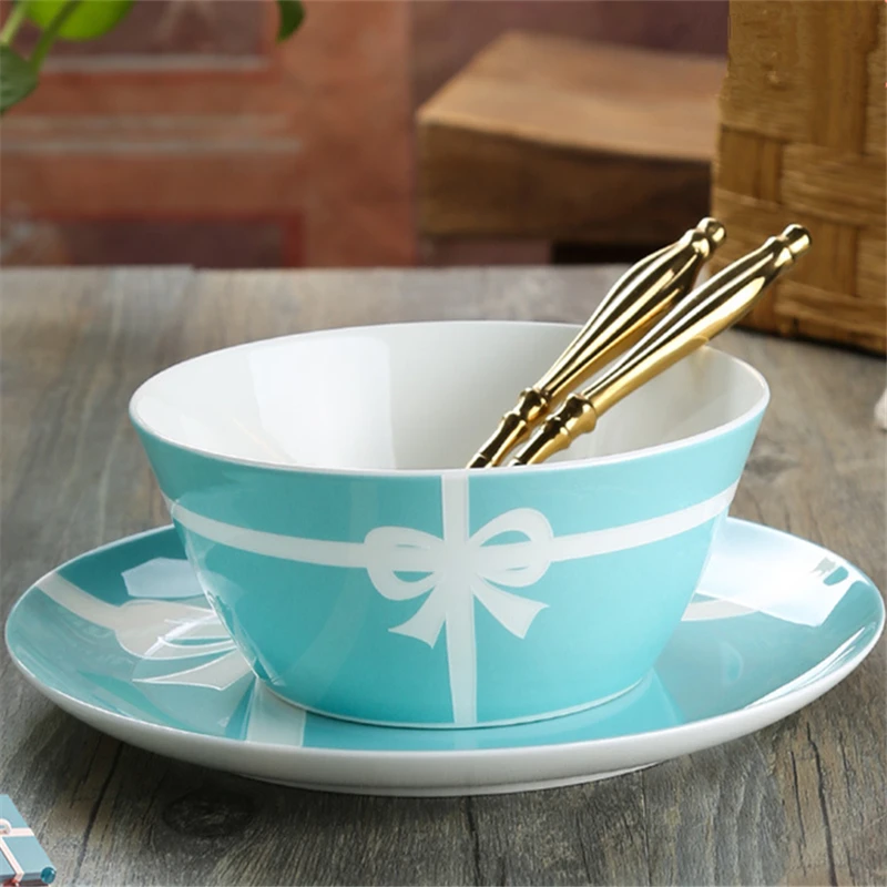 Керамическая миска для завтрака из костяного фарфора свежих фруктов салата