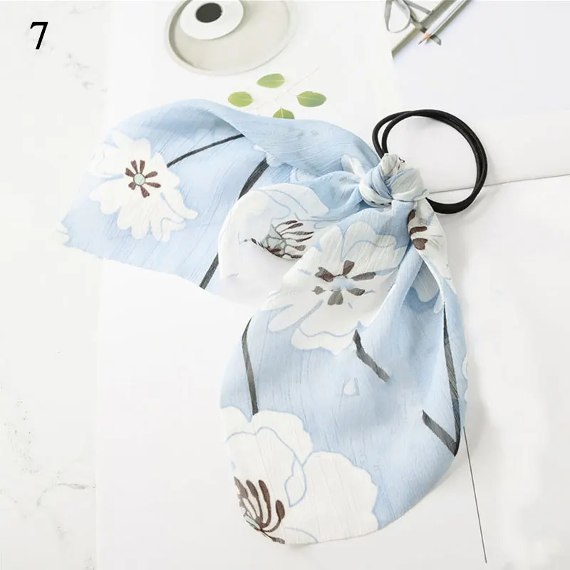 Резинка для волос с бантом |