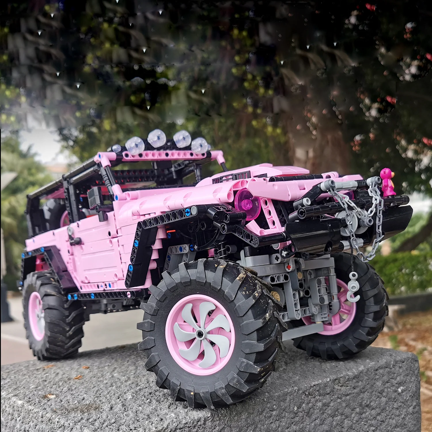 

0220101 G800 2452 . 1:8 MOC