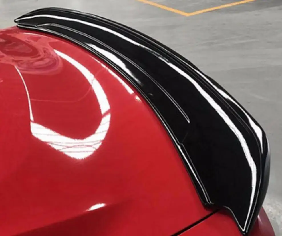 Высококачественный спойлер из углеродного волокна для багажника заднего крыла