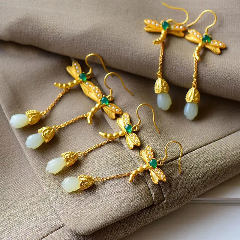 Очаровательные женские ювелирные изделия из белого нефрита инкрустированные