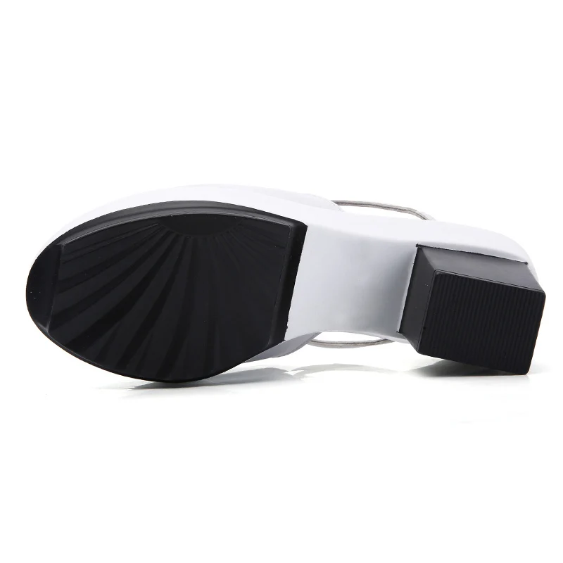 2019 богемные Летние повседневные женские сандалии на плоской платформе Стразы