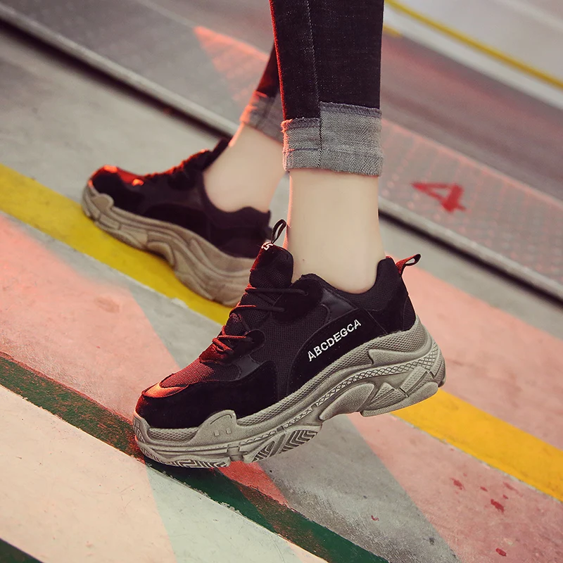Женские кроссовки сезон весна осень 2019 сетчатые дышащие увеличивающие рост