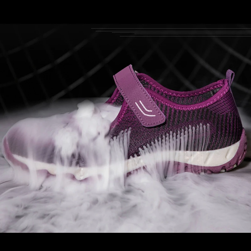 Кроссовки женские легкие прогулочные повседневная обувь для мам плоская подошва