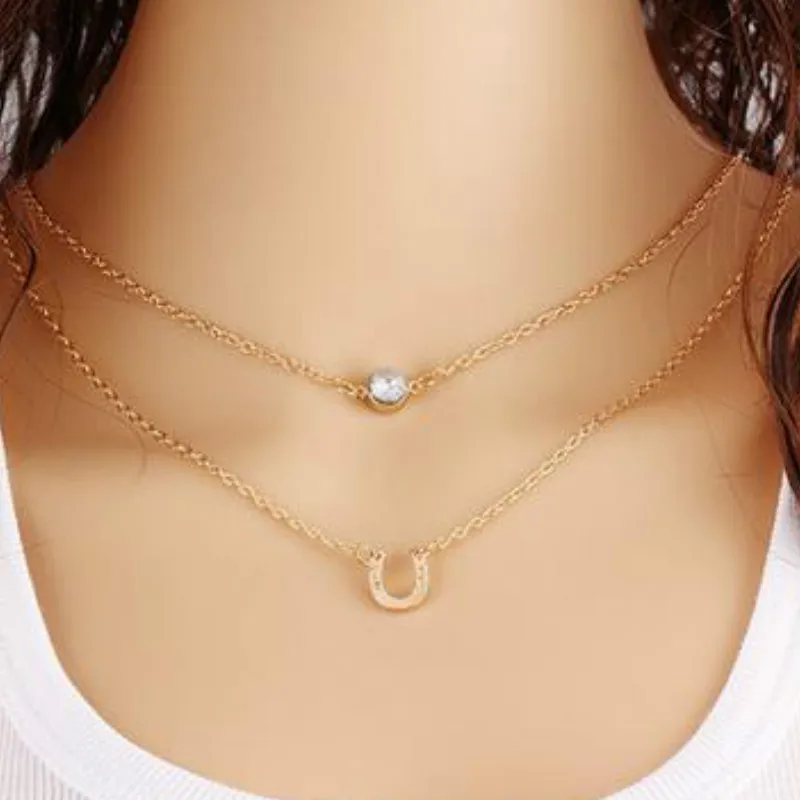 Золотое изящное ожерелье в форме подковы на удачу простое минималистичное с