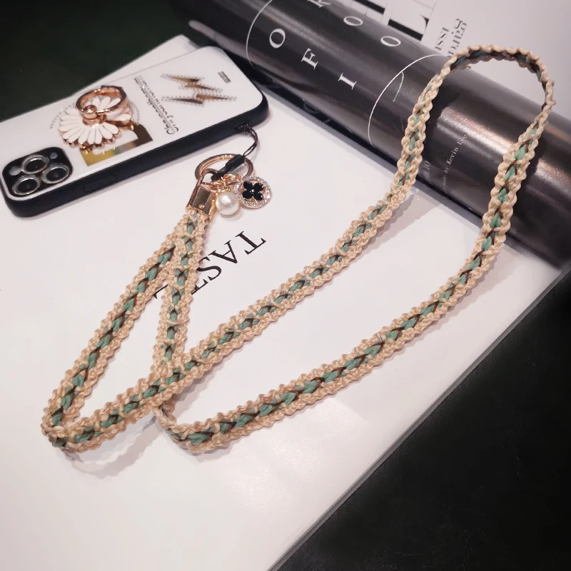 

Four-leaf Charm ID Card Keychain USB Badge Holder Bling Rose Ornament Lanyard Ring Diamond Clover Pendant Lanyard For IPhone 13