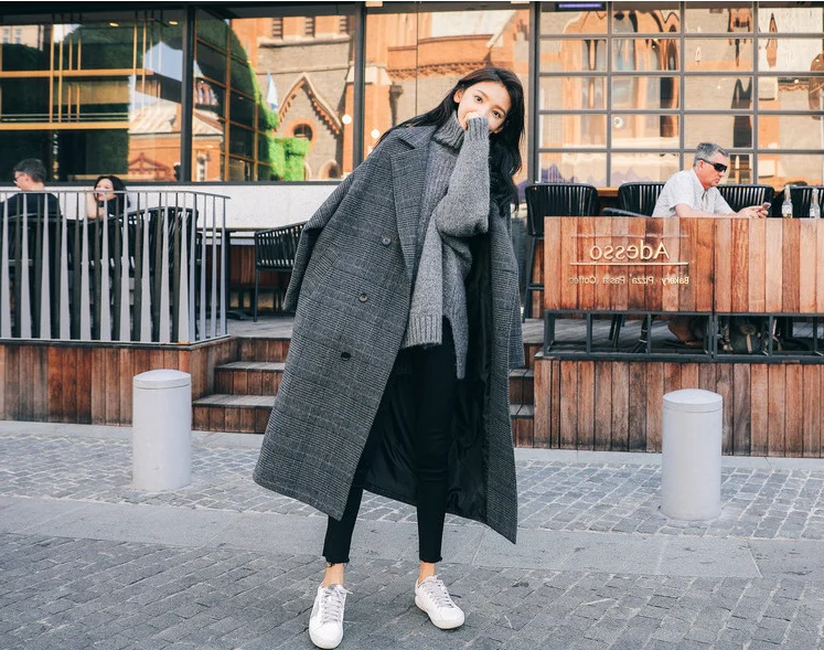 

Winter Ladies Medium Length Woolen Coat Soft Worm New Tide Chic