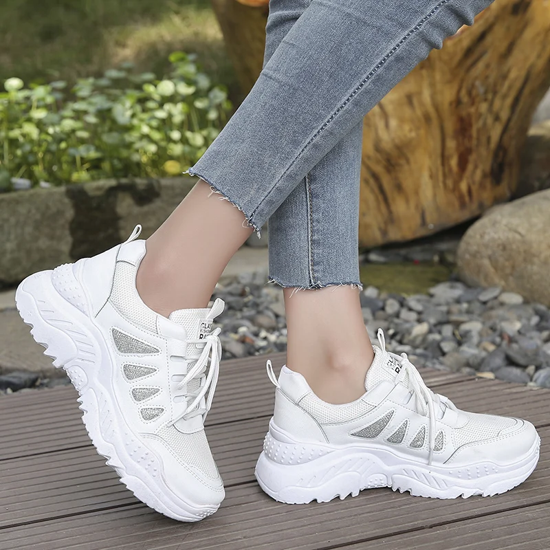 2020 женские кроссовки на платформе женская Вулканизированная обувь белого цвета
