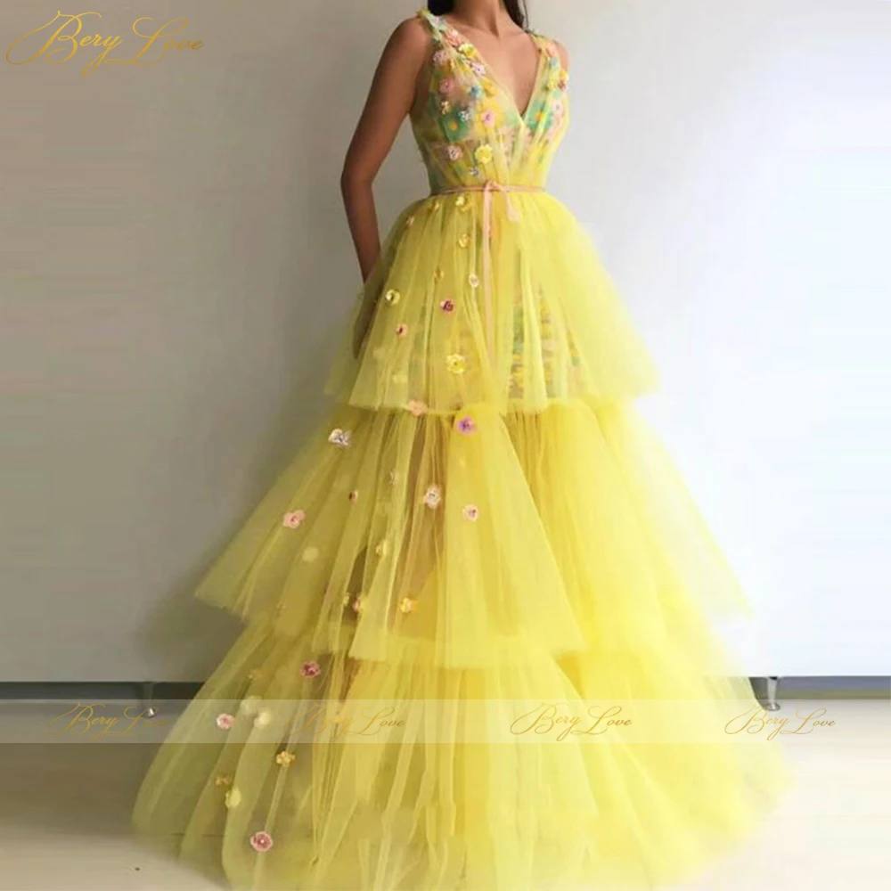 

Yellow 3D Flowers Prom Dresses Long 2021 Sleeveless Double V Neck Tiered Formal Evening Dress Small Belt Layers Party Ball Gown